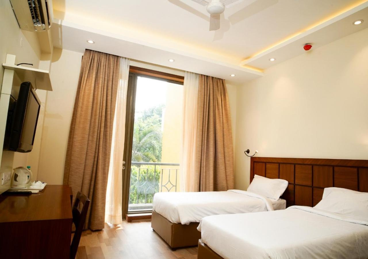 Uds Villa Scandinavian B&B - Next To Vfs Νέο Δελχί Εξωτερικό φωτογραφία