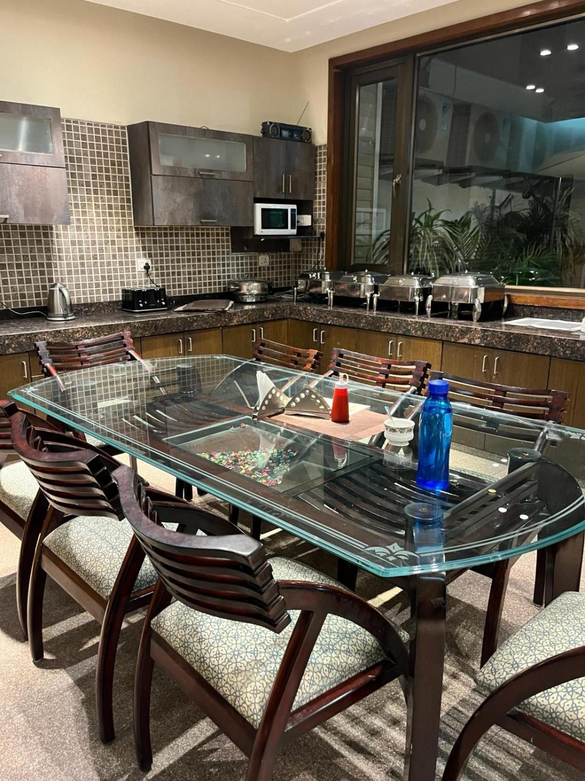 Uds Villa Scandinavian B&B - Next To Vfs Νέο Δελχί Εξωτερικό φωτογραφία