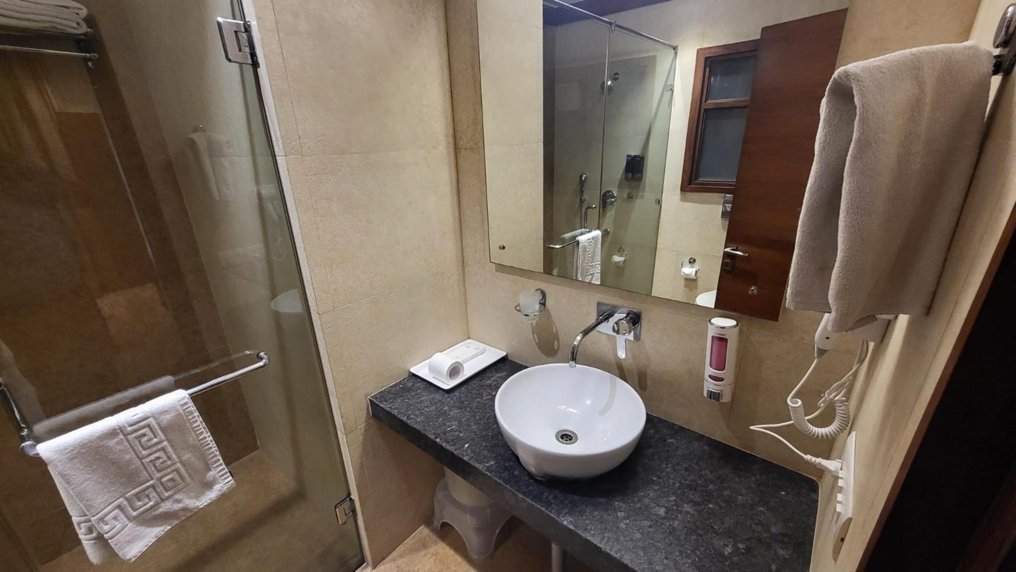 Uds Villa Scandinavian B&B - Next To Vfs Νέο Δελχί Εξωτερικό φωτογραφία